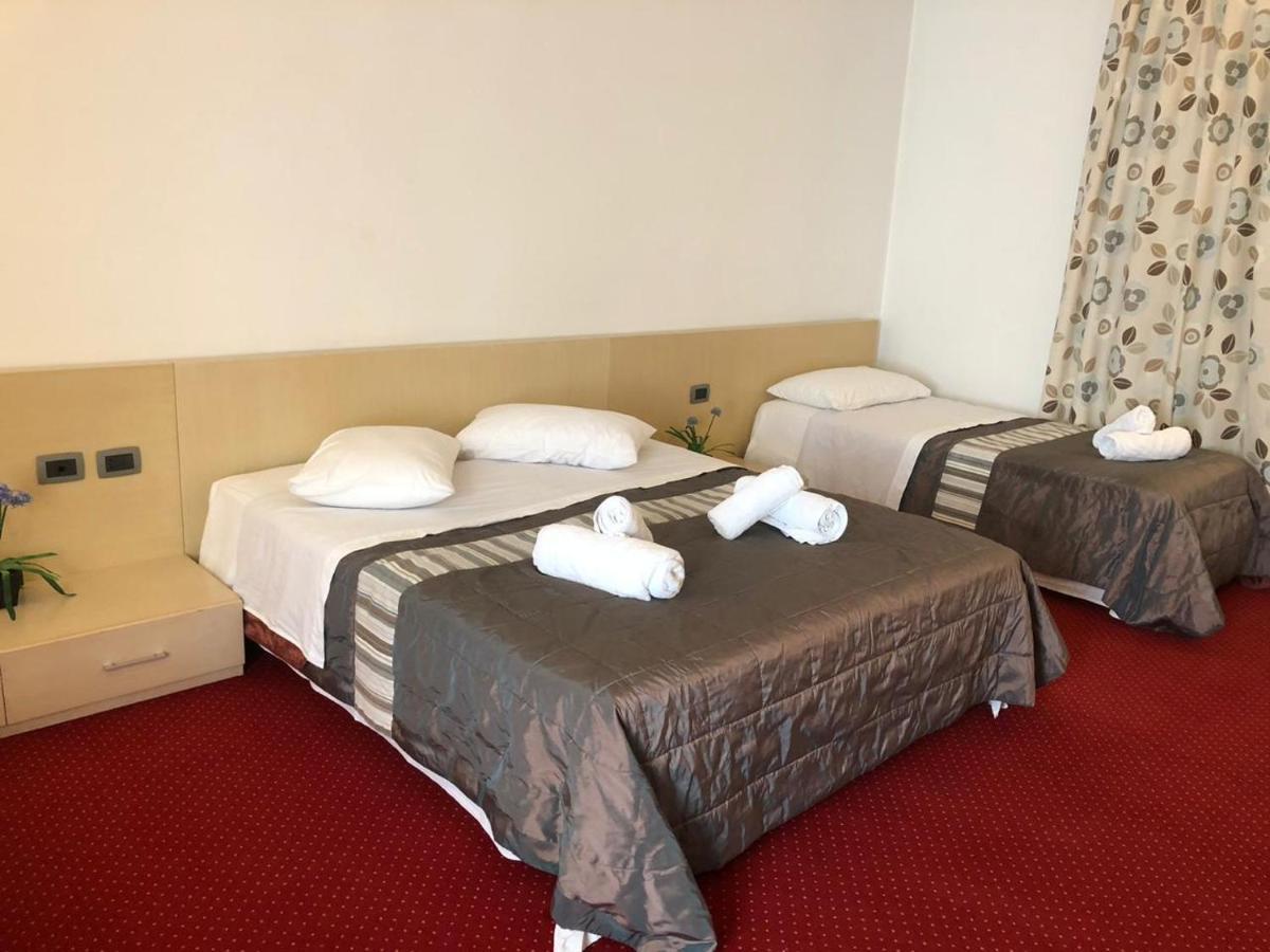 Hotel Bermon Тирана Экстерьер фото
